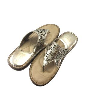 Born Women's Size 8M Metallic Silver Laser Cut